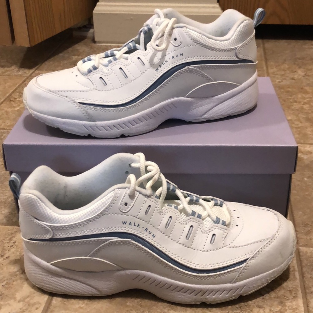 Easy spirit tennis shoes
